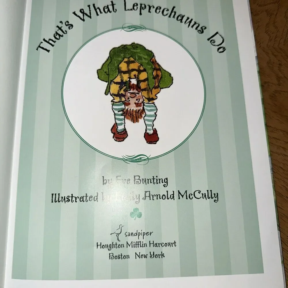 Hooray for St. Patrick's Day!: A Lift-The-Flap Book &That’s What Leprechauns Do